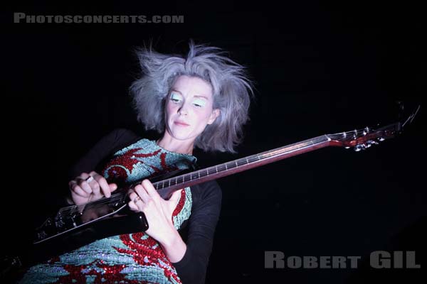 ST VINCENT - 2014-10-31 - PARIS - Grande Halle de La Villette - 